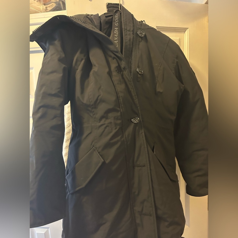 Ladies Rossclair Parka - Size Medium